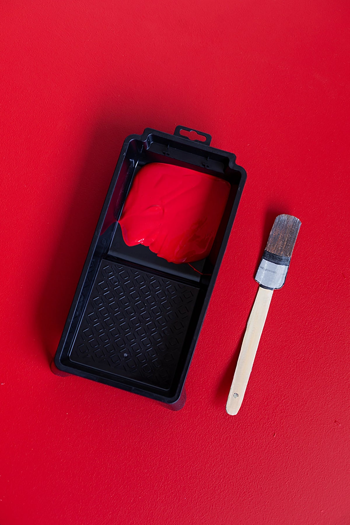 Red and burgundy Peintagone paints – warm decorating inspiration